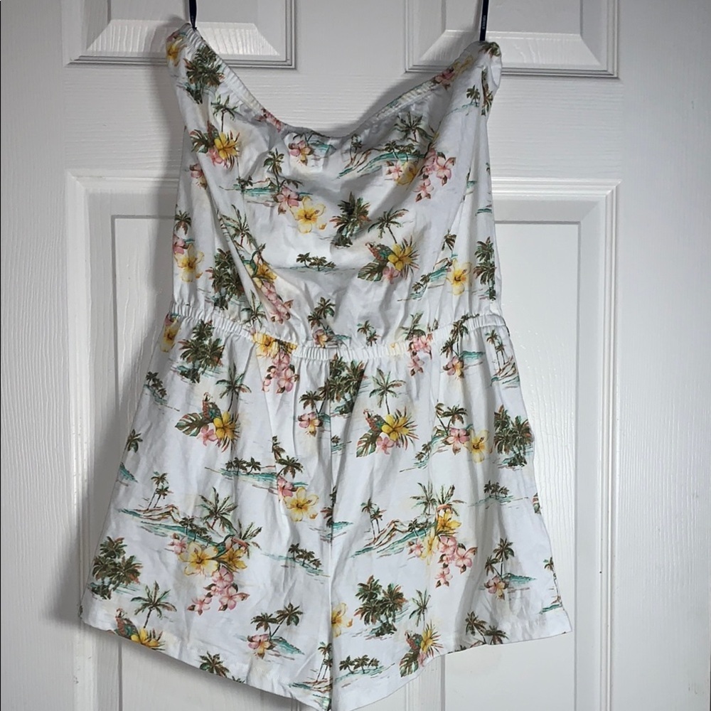 Floral Print Romper - Picture 6 of 6